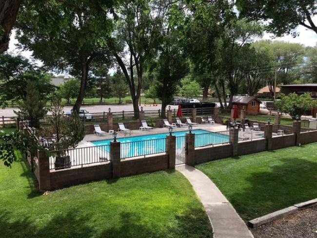 Austin'S Chuckwagon Motel Torrey Exterior foto